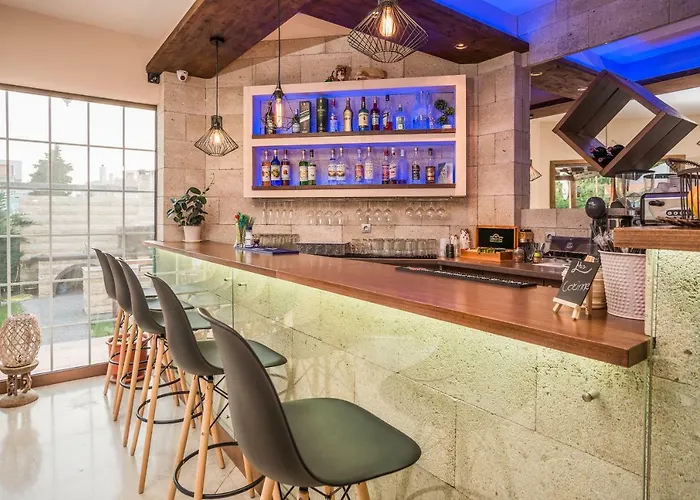 Ξενοδοχείο με διαμερίσματα Maritina 4*