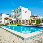 Maritina Ξενοδοχείο με διαμερίσματα Ιξιά
