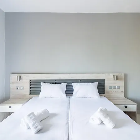 Aparthotel Maritina