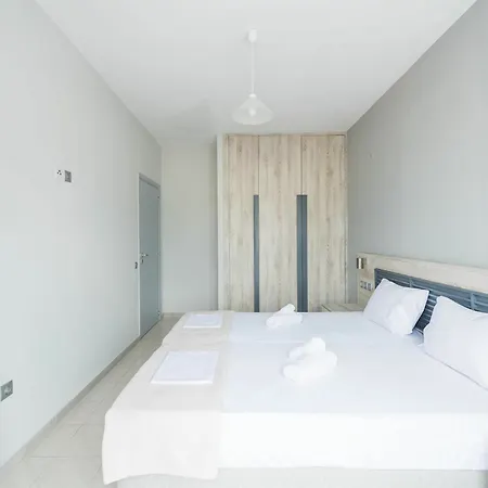 Maritina Aparthotel