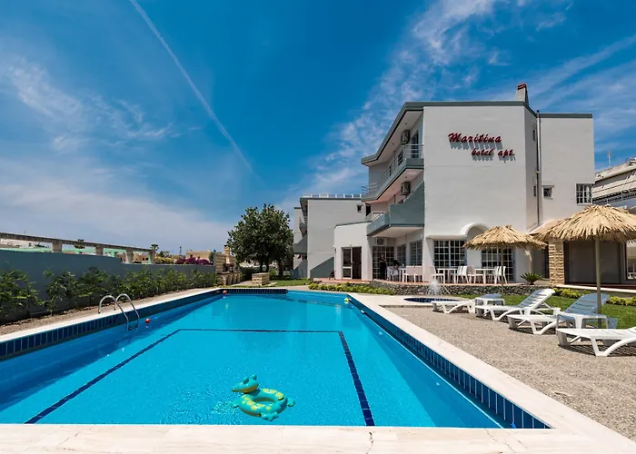 Apartahotel Maritina 4*