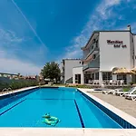 Apartahotel Maritina 4*