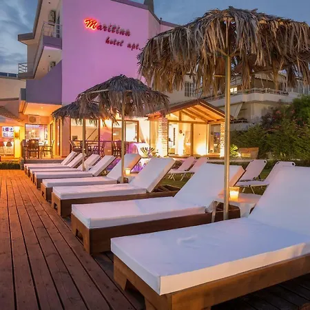 Apart Otel Maritina 4*